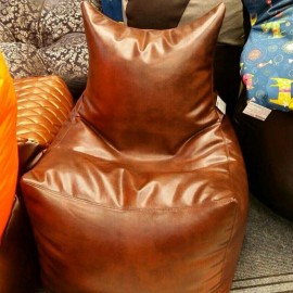 Кресло чушка коричневого цвета недорого